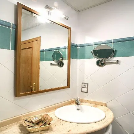 Hotel Antojanes 3*